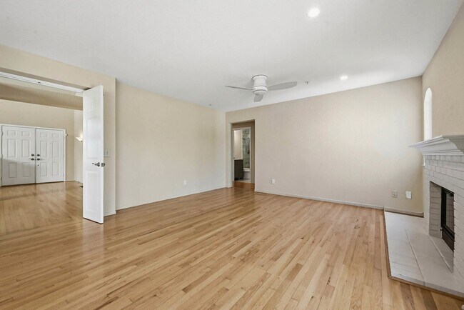 Building Photo - 4125 Fireside Ct