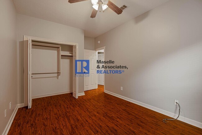 Building Photo - 3 Bed/2 Bath Home in Bruenburg in Clinton