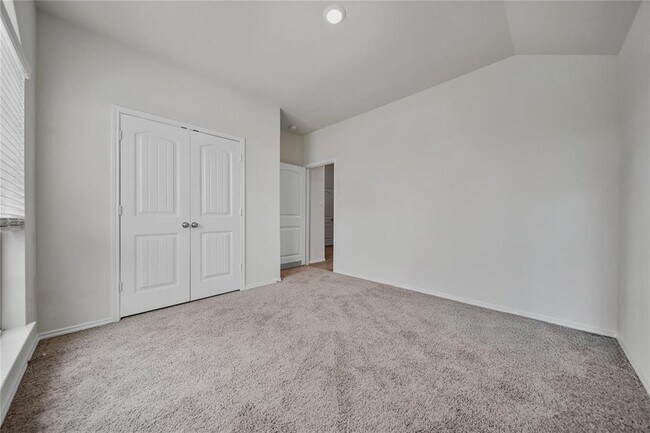 Building Photo - 9539 Summer River Dr