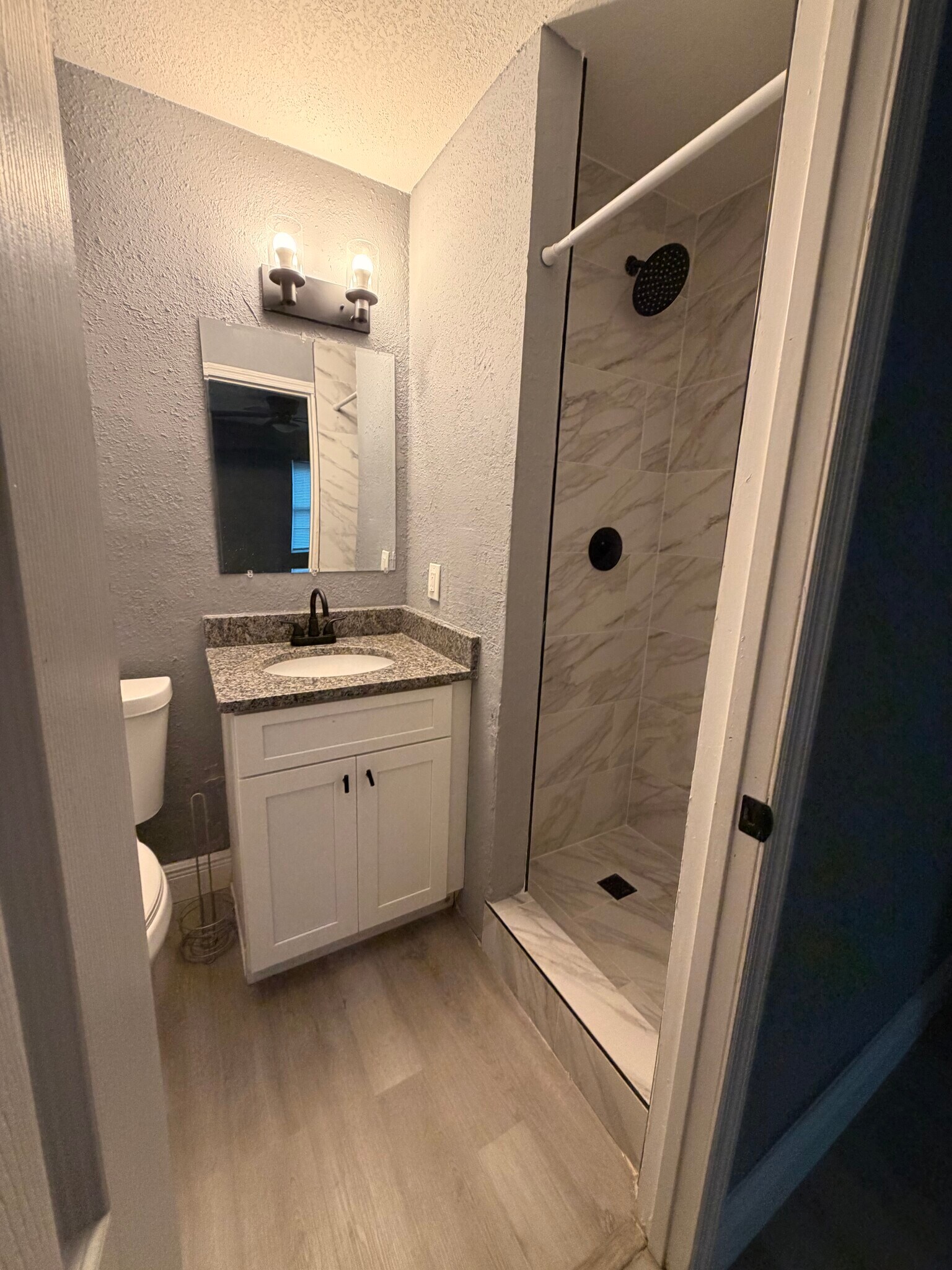 Building Photo - 830 Wooden Blvd