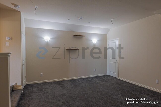 Building Photo - 232 Whitewing Ln