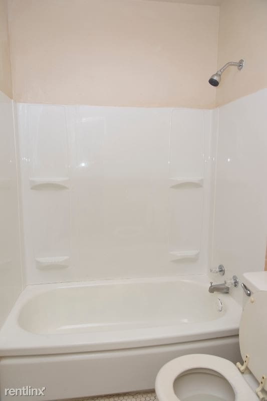 Building Photo - 3 br, 1 bath House - 417 SADDLEWOOD
