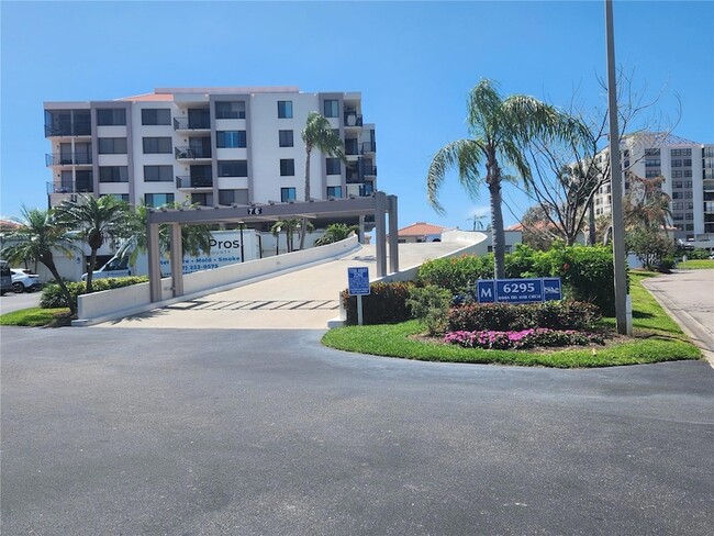 Building Photo - 6295 Bahia Del Mar Cir