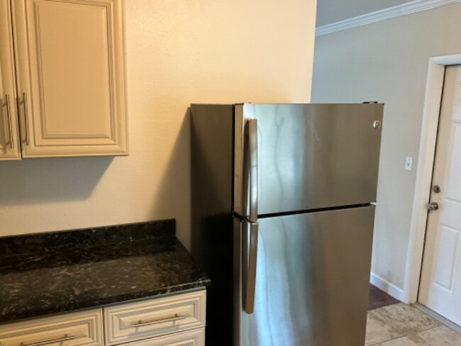 Building Photo - 10781 57th Ave N