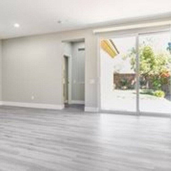 Building Photo - Welcome Home! Beautiful One Story Home in Aliante