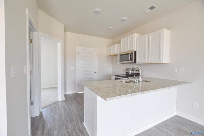 Building Photo - 350 Falling Water Ln SW