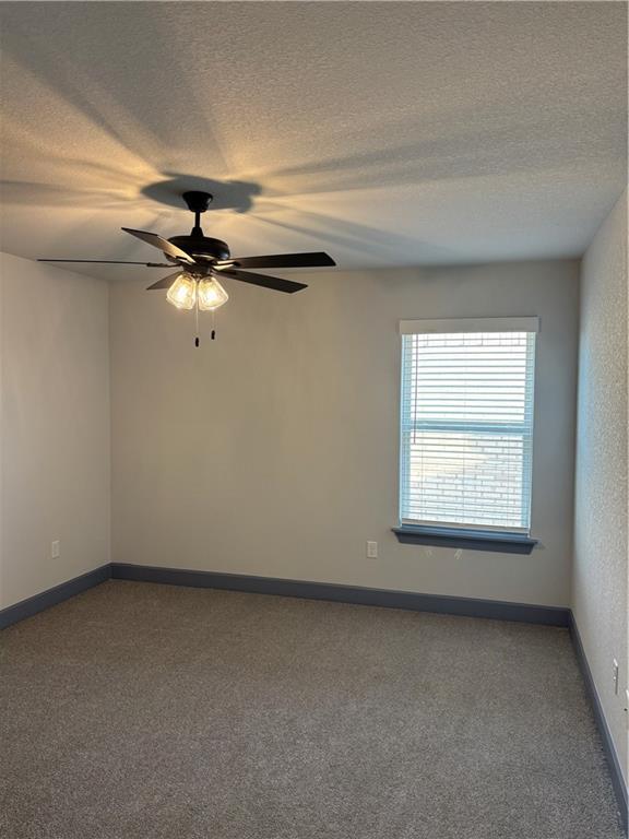 Building Photo - 3202 SW Lovely Ln