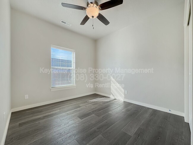 Building Photo - 3851 N Jackie Ln