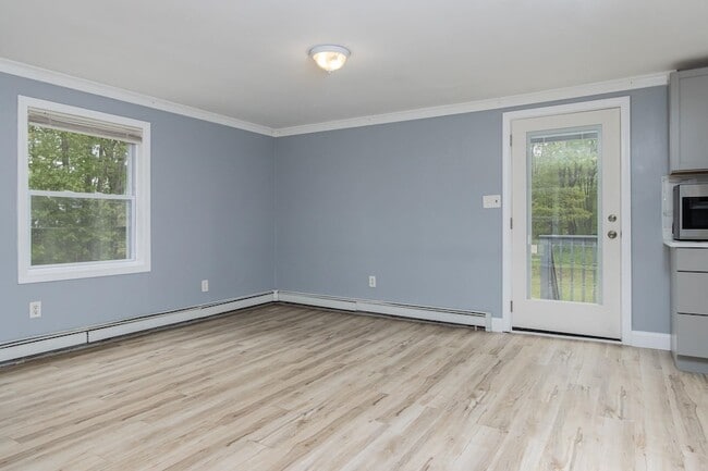 Building Photo - 240 Leda Ave