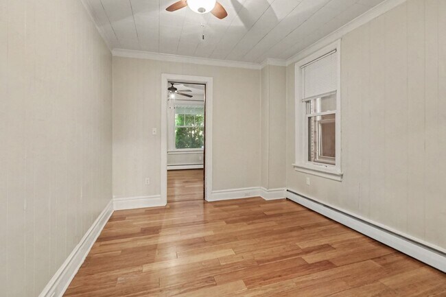 Building Photo - 530 Hummel Ave