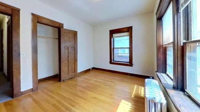 Building Photo - 111 E Gorham St