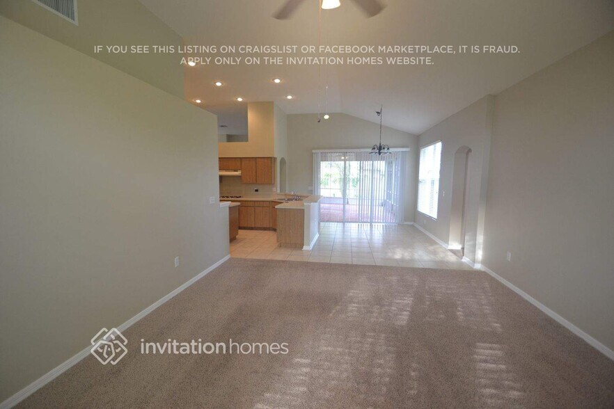 Building Photo - 28416 Openfield Loop