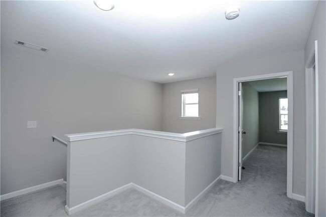 Building Photo - 4355 Magpie Dr