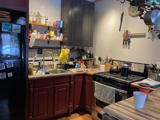 kitchen - 178 Walnut Dr