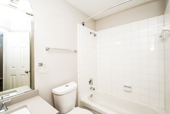 Building Photo - 2232 Southway