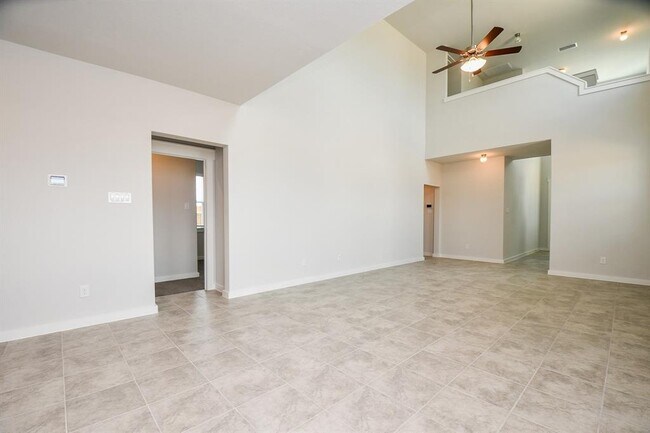 Building Photo - 7542 Coral Ter Dr