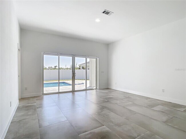 Building Photo - 159 Antilla Dr