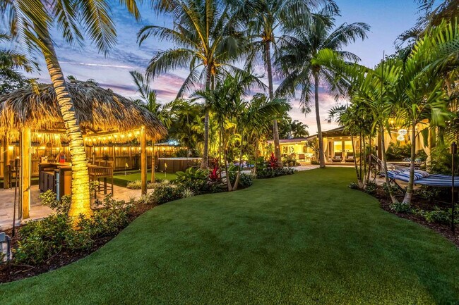 Building Photo - 2004 NE 17th Way