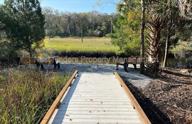 Building Photo - 12444 Coach Lgt Dr
