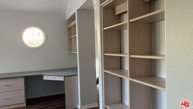 Building Photo - 4312 Park Verdi