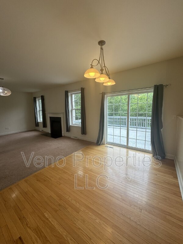 Building Photo - 17 Ironwood Street