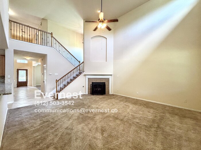 Building Photo - 4220 Rolling Water Dr