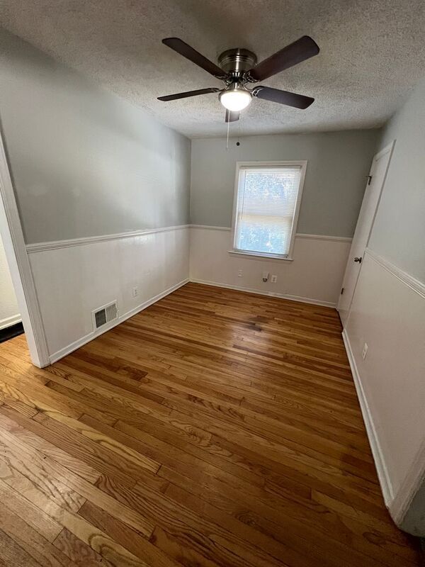 Building Photo - 6008 S Benton Ave