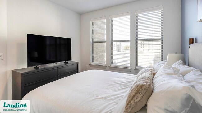 Building Photo - 3351 Walton Dr