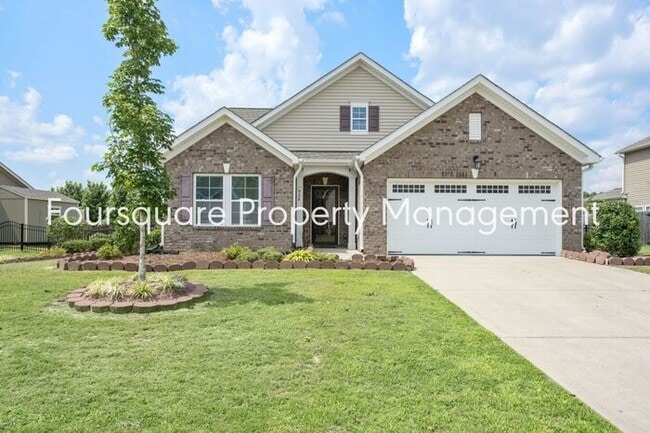 Building Photo - Charming Ranch-Style Home with Bonus Suite, Fenced Yard & 2-Car Garage – Community Pool in Fuquay...