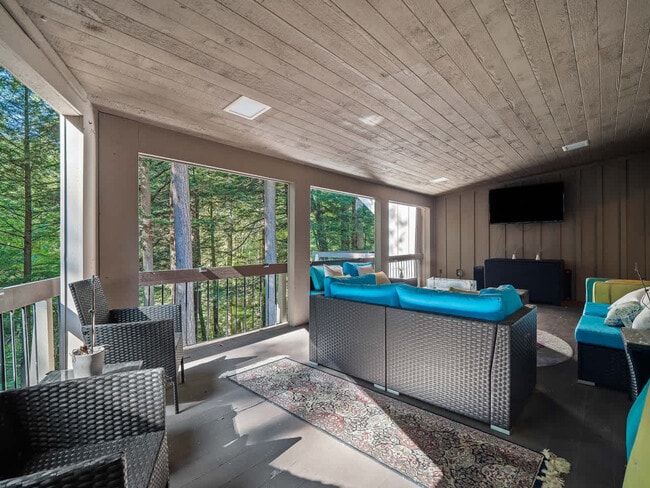 Building Photo - 117 Partridge Ln