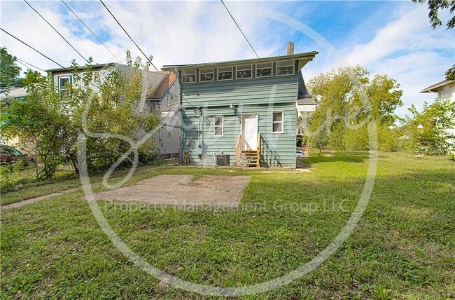 Building Photo - 3144 Agnes Ave