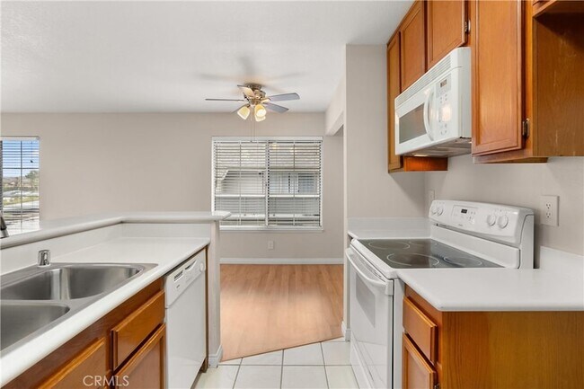 Building Photo - 18312 Parkview Ln