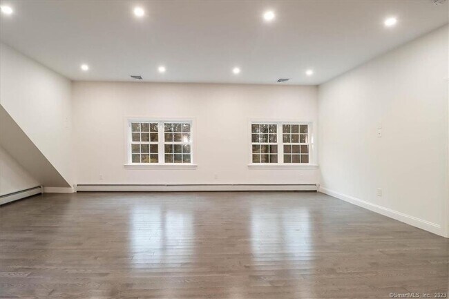 Building Photo - 29 CT-55