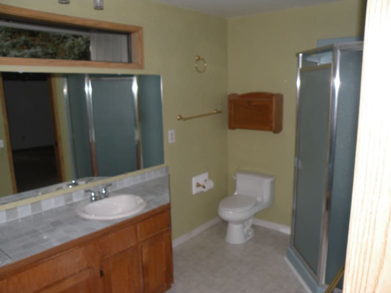 Building Photo - 15177 SW Barcelona Way