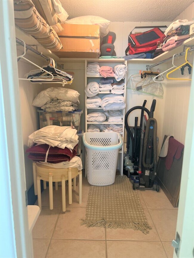 Building Photo - GREAT PRICE!  Gulf Horizon, Gulf Front, 2BR/2BA 1st Floor Condo