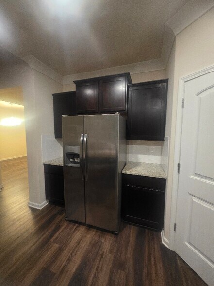 Building Photo - 1393 Shipyard Dr