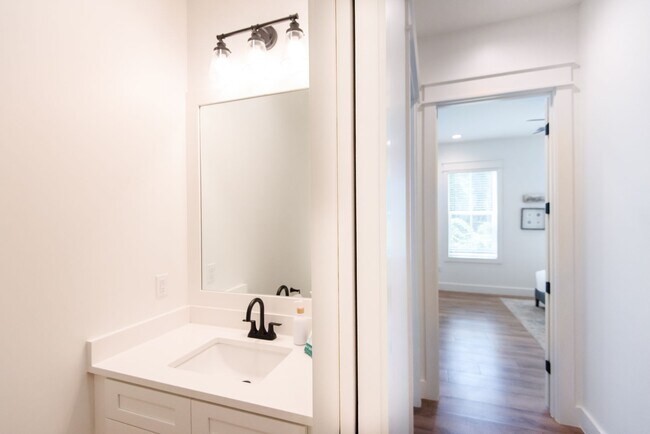 Building Photo - Elegant 4-Bedroom Home in Lakeside at Blue...