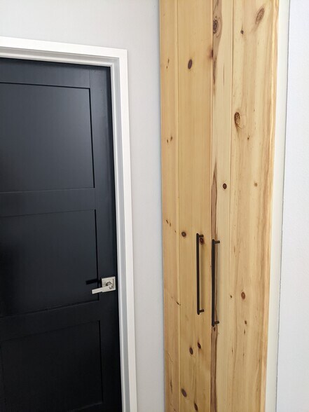 Building Photo - 8591 Higuera St