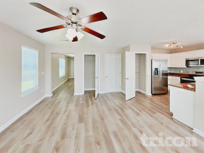 Building Photo - 705 Griggs Pl