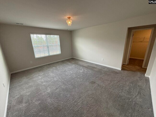 Building Photo - 520 Richmond Rd