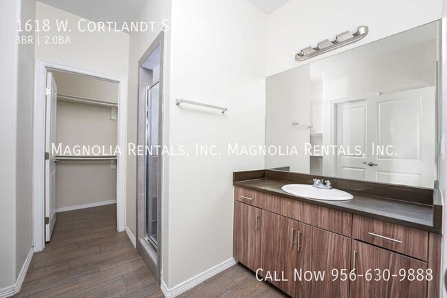 Building Photo - 1618 W Cortlandt St