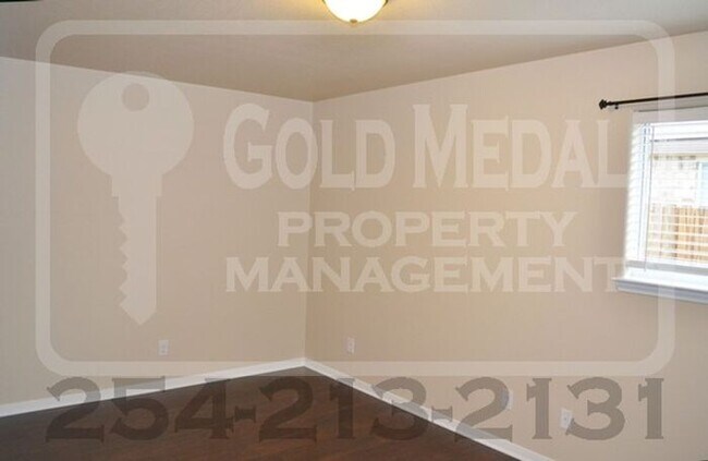 Building Photo - 1104 Grace Point Dr