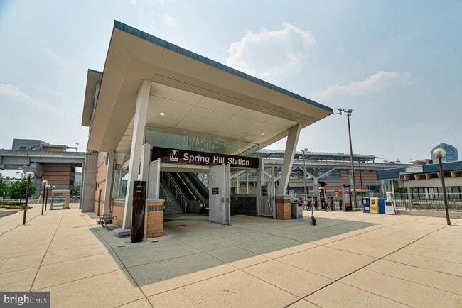 Building Photo - 8350 Greensboro Dr