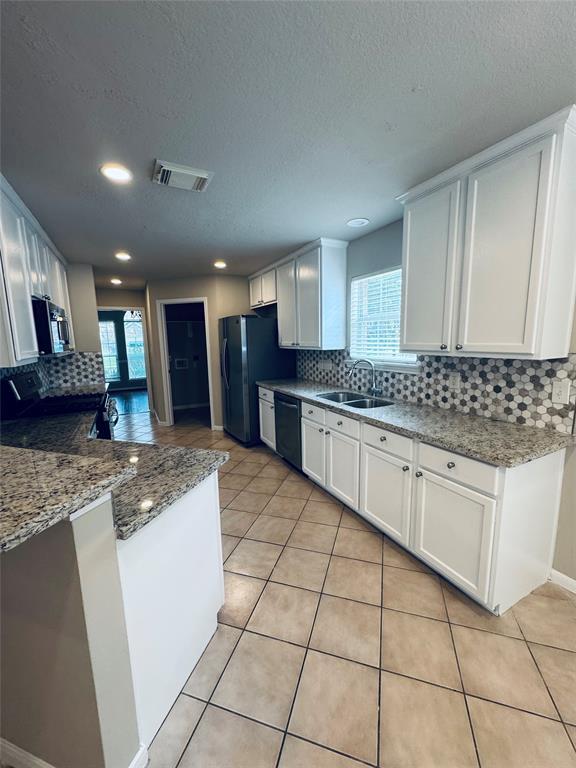Building Photo - 6414 Canyon Pointe Ln