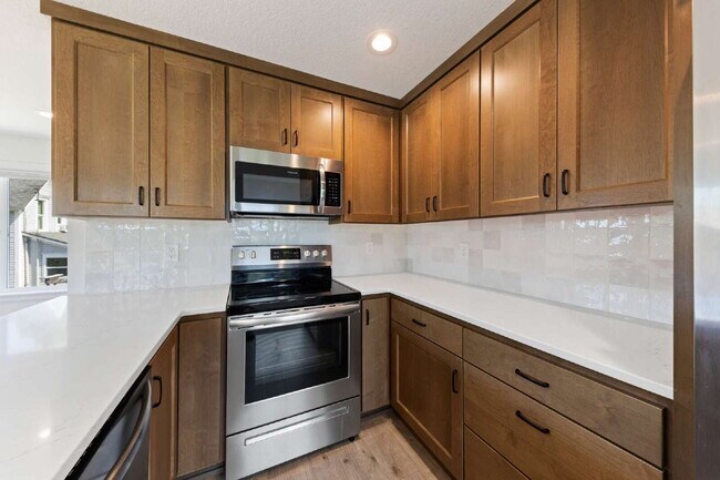 Building Photo - Recently Built 1 Bedroom, 1 Bathroom Home