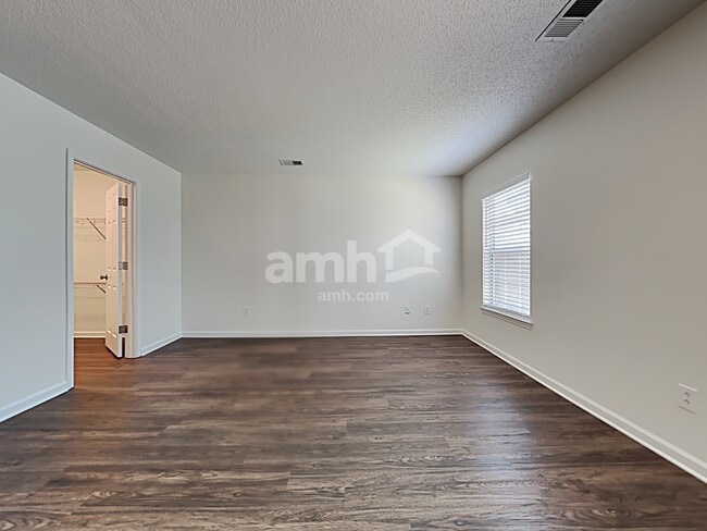 Building Photo - 1051 Briar Rose Ln