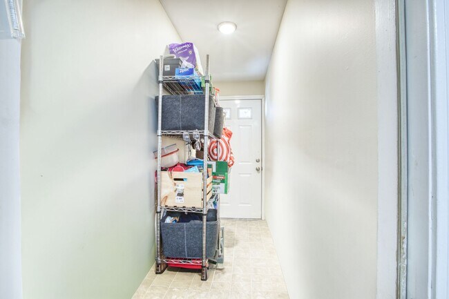 Building Photo - Sono Area of Norwalk 1 Bedroom apartment