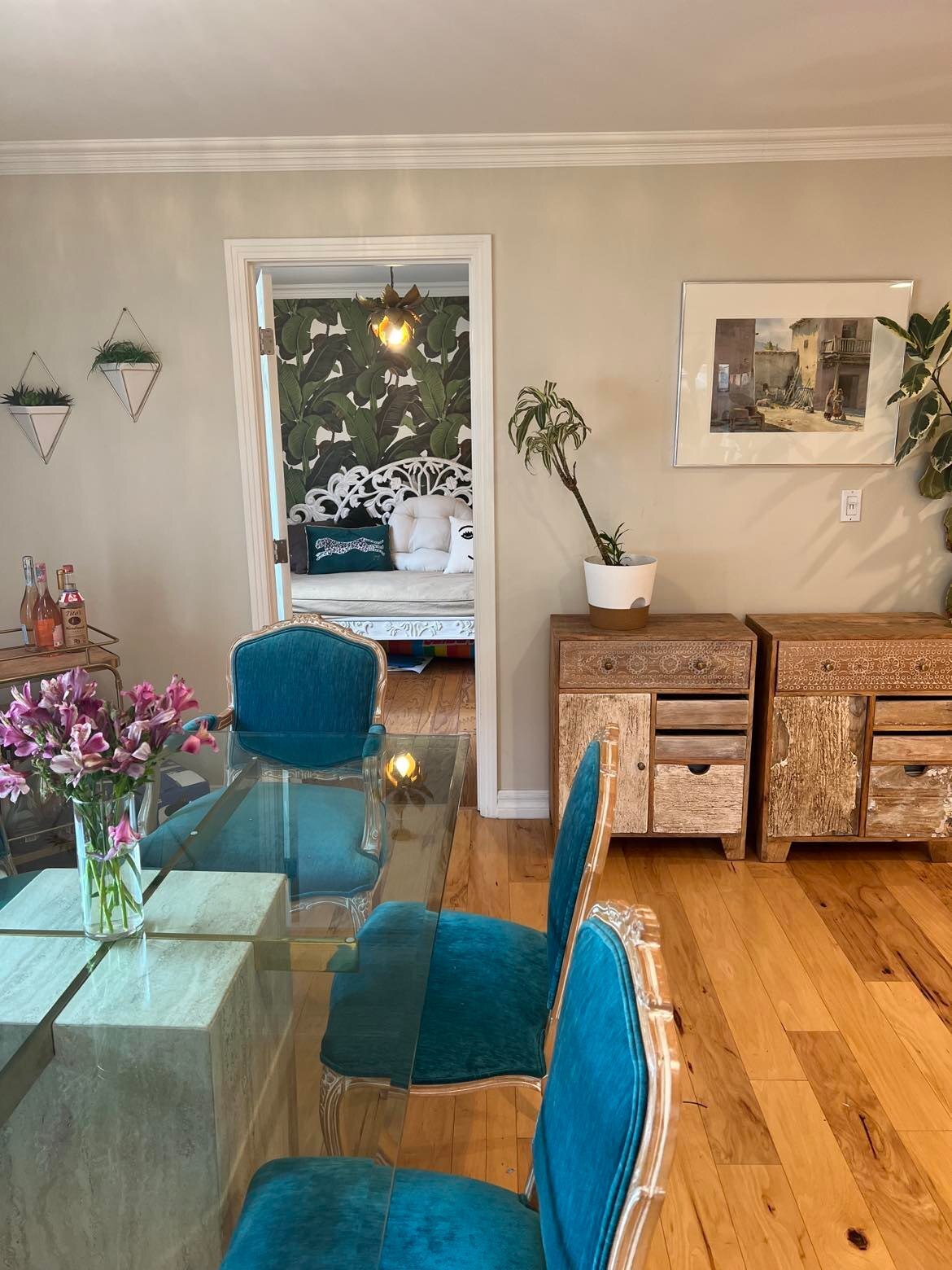 Building Photo - 6752 Hillpark Dr