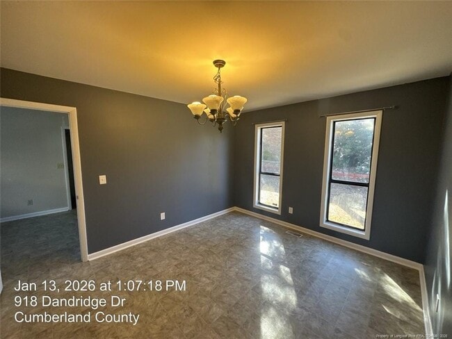 Building Photo - 918 Dandridge Dr