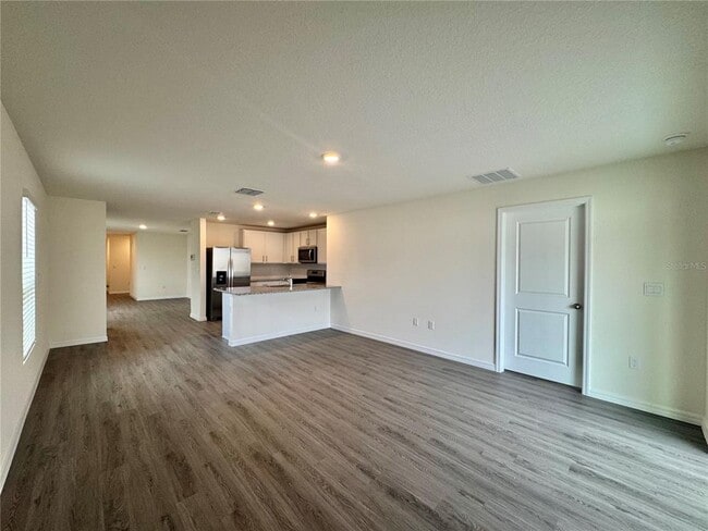 Building Photo - 36015 Sunflower Hl Dr